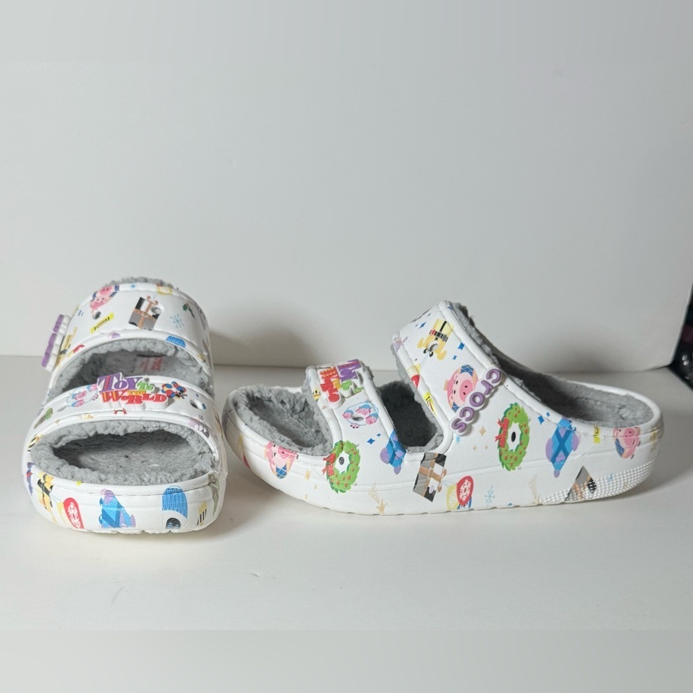 Disney Crocs Mens White Gray Toy To World Pixar Christmas Holidays Clogs